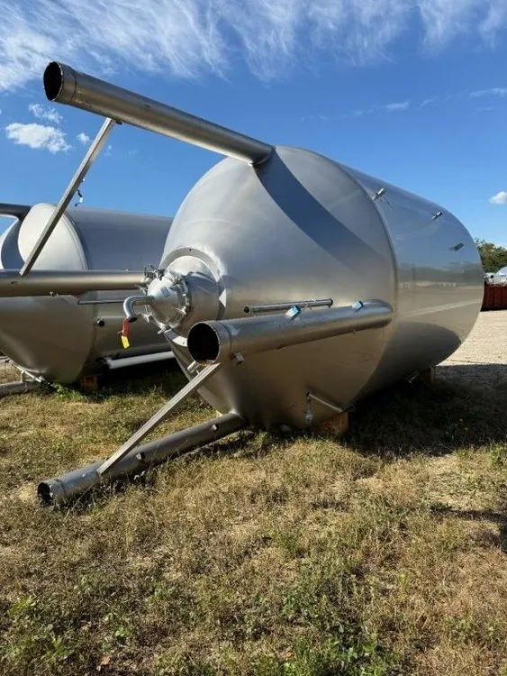 Used 2010 MUELLER 8,300 GALLON Stainless Steel Tanks New Jersey US | Perry Equipment #868934