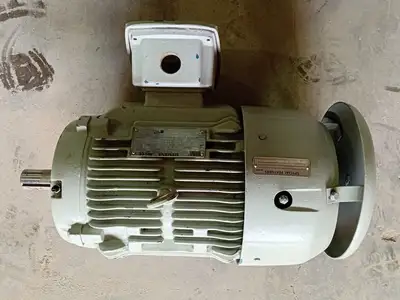 NEW SIEMENS 1LE24212AB113AA3