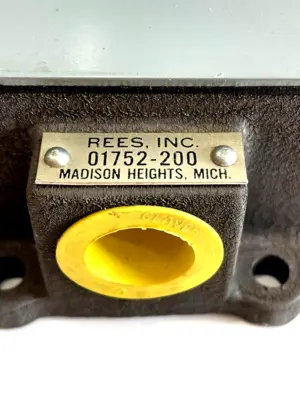 NEW REESE 01752-200 LIMIT SWITCH 01752200