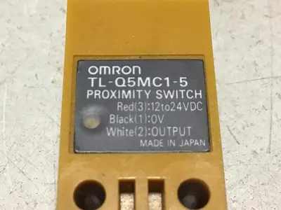 USED OMRON TL-Q5MC1-5