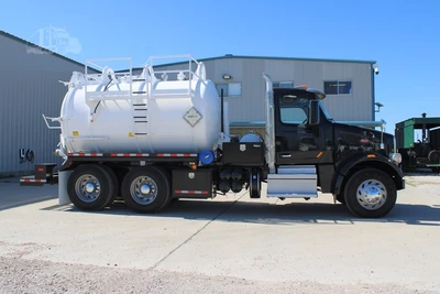 Used 2019 PETERBILT 567 Tractors & Trailers Texas US | Roll Off Truck World #1486370