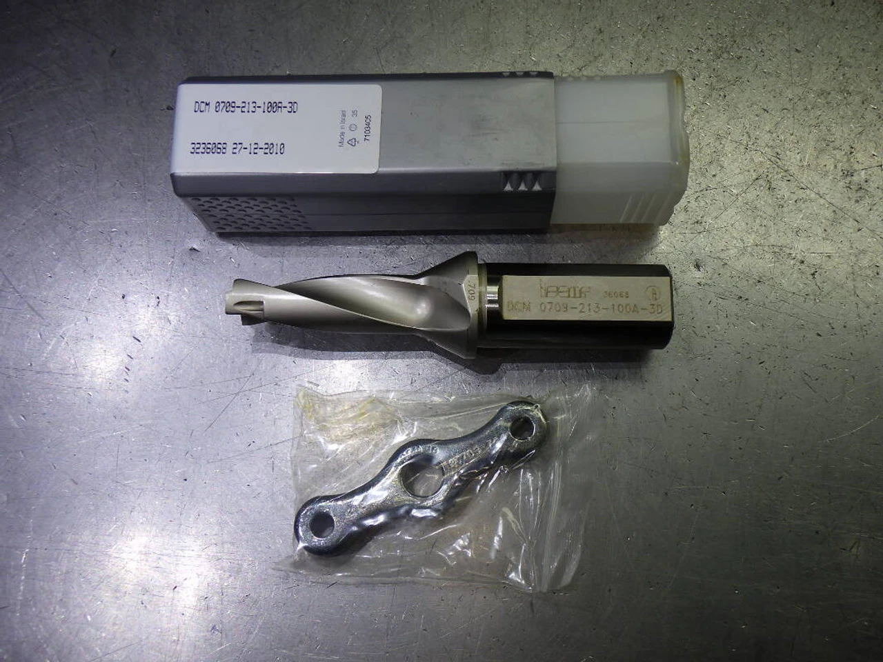 Iscar .709-.747" Coolant Thru Drill 1" Shank DCM 0709-213-100A-3D (LOC604)