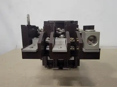 Used CUTLER-HAMMER A10EN0 Switchgears British Columbia CA | Lenmark #409293