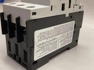 New | in-Stock SIEMENS 3RV1021-0KA10 Miscellaneous Equipment (Electrical & Power) | Surplus Asset Holdings #1196032