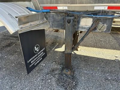 Used 1996 WALKER _UNKNOWN_ Tanker Trailers Indiana US | Lakeshore Equipment Sales #1546566