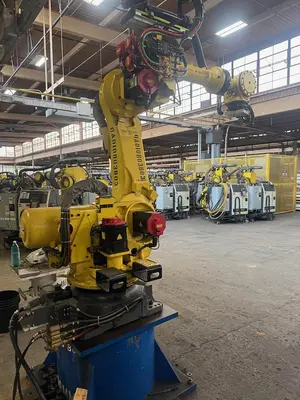 Used 2015 FANUC FANUC R-2000IB/210F Robots Michigan US | Aucto #1332215