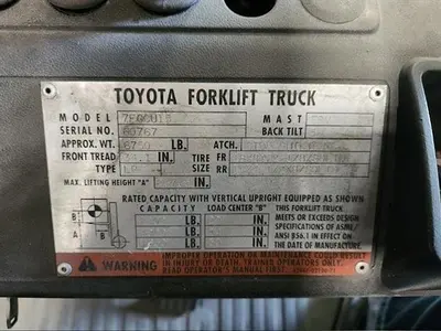 Toyota model 7FGCU15 3000 lb Propane Riding Forklift