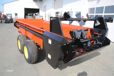 New | in-Stock 2026 PEQUEA 250P Manure Spreaders Pennsylvania US | Zimmerman Farm Service #1410057