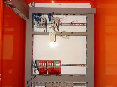 800A Motor Control Center MCC, 575V, 800A Bus, Form 4A, IP42 Enclosure