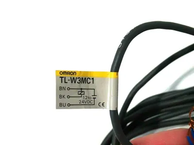 NEW OMRON TL-W3MC1 PROXIMITY SENSOR TLW3MC1