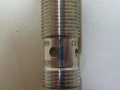 USED BALLUFF BES0068
