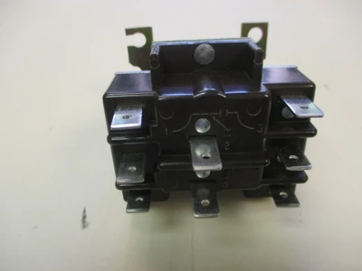 NEW Steveco Switching Relay 90-341
