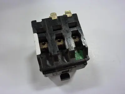 USED SQUARE D QO320