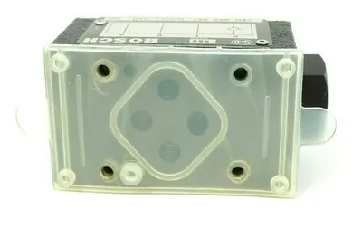 NEW BOSCH 669-015 873805 0811-044-004 FLOW CONTROL VALVE 0811004004