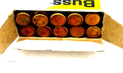 NEW LOT OF 10 BUSSMANN FRN-R-6-1/4 FUSES FRNR614