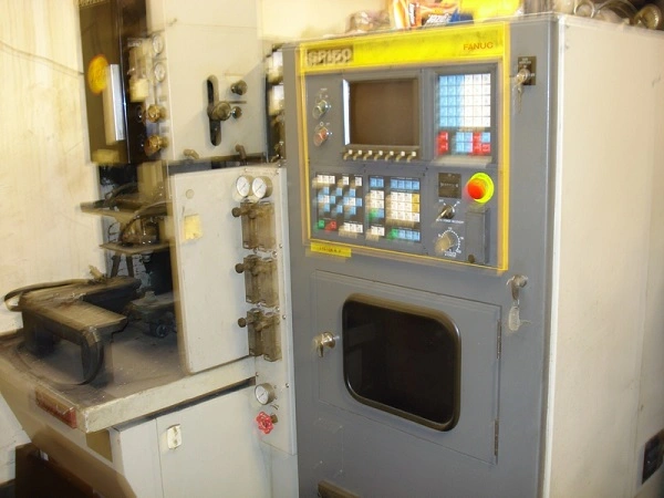Used 1989 HITACHI H-CUT203M Wire EDM Vermont US | Two Spade Machinery LLC #507235