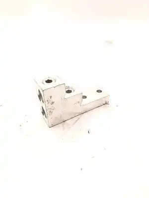 Burndy K11A36U-2 Universal Terminal 3/8″ Wire Lug 600 kcml NIB
