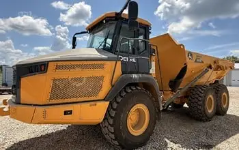 USED 2021 Deere 260E