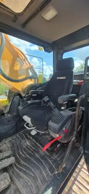 Used 2019 HYUNDAI HX380L Excavators Texas US | Proxy Equipment #1378469