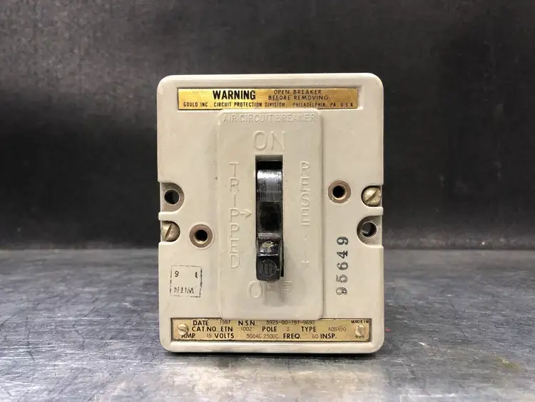 Used 1987 GOULD AQB-A50 Switchgears British Columbia CA | Lenmark #244238
