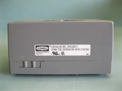 Hubbell DRUBKIT 250V/600VAC Max Duplex Outlet Box for Din Rail L6