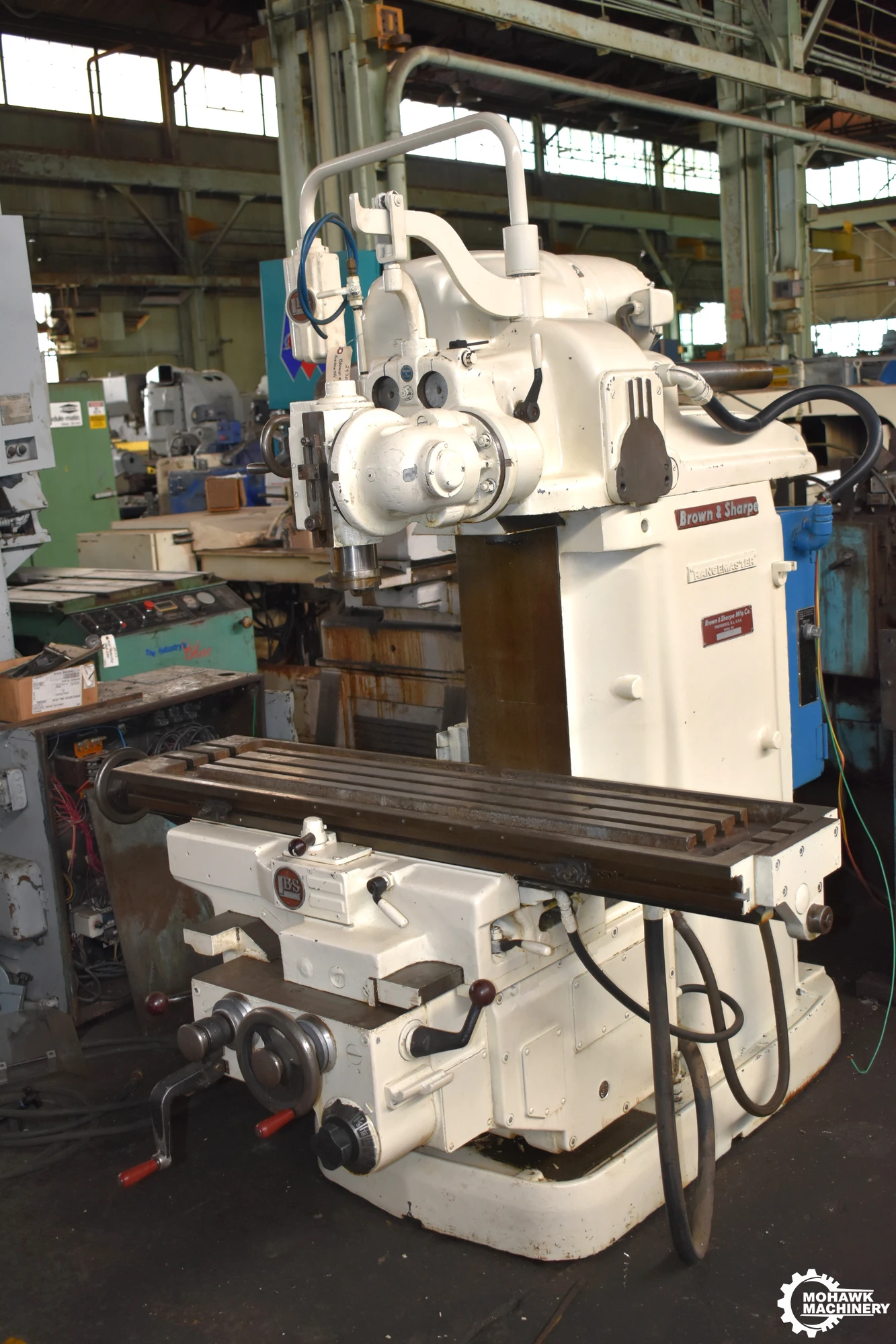 20 BROWN & SHARPE "RANGEMASTER" UNIVERSAL SLIDING-HEAD HORIZONTAL MILL w/UNIVERSAL VERTICAL SPINDLE HEAD ATTACHMENT - (2) ARBOR SUPPORTS - RAPID TRAVERSE