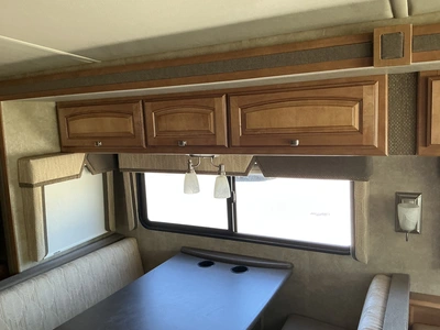 USED 2013 WINNEBAGO F53