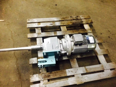 Geared Clamp On Stirrer, 1.5 Kw