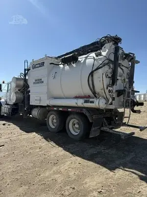 2013 KENWORTH T800 Industrial Vacuum Trucks | Crossford Machinery Group (3)