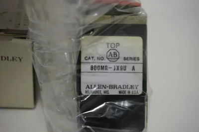NEW ALLEN BRADLEY 800MR-JH9UBS SELECTOR SWITCH SER.A 800MRJH9UBS