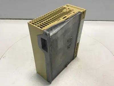 USED YASKAWA SGDM-02ADA