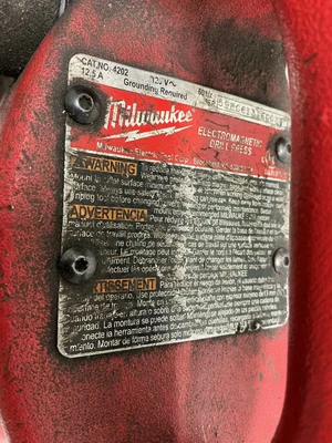 Used MILWAUKEE SMART 6 Portable Drills including Magnetic Base Ohio US | Equipment Recovery Corp. #1331793