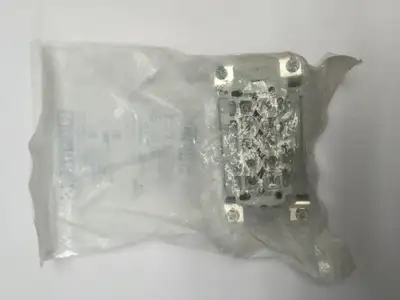 New | in-Stock PHOENIX CONTACT 1648186 Inserts (Misc) | Maverick Industrial Sales #1108435