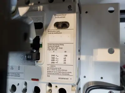 Used EATON SVX025A1-5A4N1 Switchgears British Columbia CA | Lenmark #240131