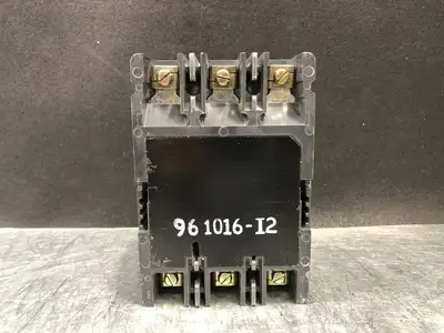 USED CUTLER-HAMMER EHD3025