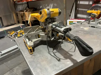 Used _UNKNOWN_ _UNKNOWN_ Miter Saws Michigan US | Miedema Asset Management Group #1295054
