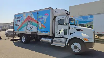 USED 2021 PETERBILT 330