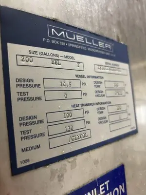 USED 2010 MUELLER 8,300 GALLON