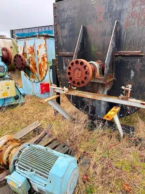 _UNKNOWN_ 2500 LITRE Ribbon & Paddle Powder Mixers | Perry Equipment (12)