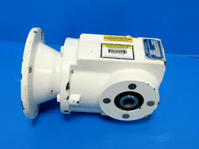 NEW BOSTON GEAR BKSF832BR-80KT-B5-S-M1 GEAR REDUCER 82.833:1 BKSF832BR80KTB5SM1