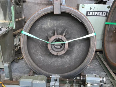 USED LEIFELD Spinning Lathes