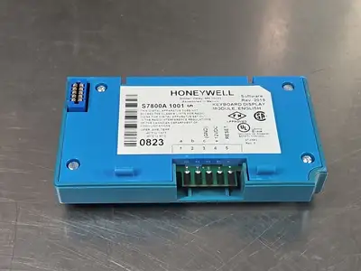 USED Honeywell S7800A 1001 Burner Control Display Module, Software Rev. 2018