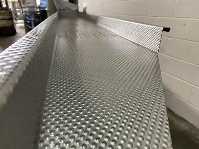 9' Shaker Conveyor