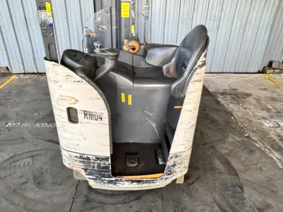 USED 2017 CROWN RM6095S-45
