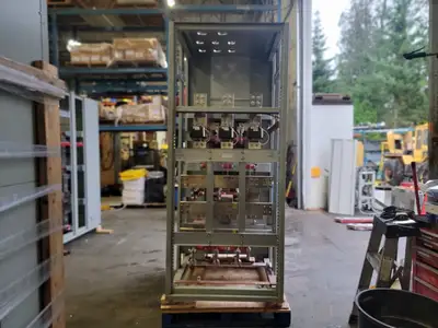 USED SQUARE D NW12H1