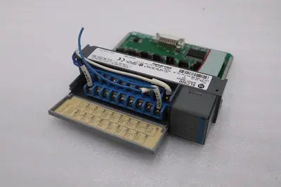 Allen Bradley 1746-OV16 /C SLC 500 16-Point Digital Output Module STOCK K-675-C
