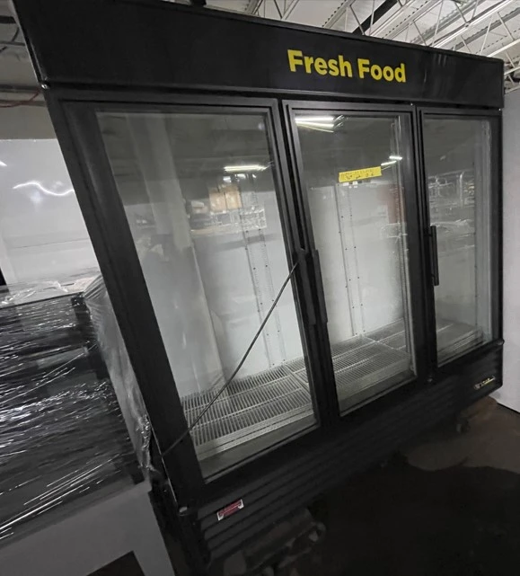 72-0363 True GDM-72 Glass 3 Door Self Contained Cooler
