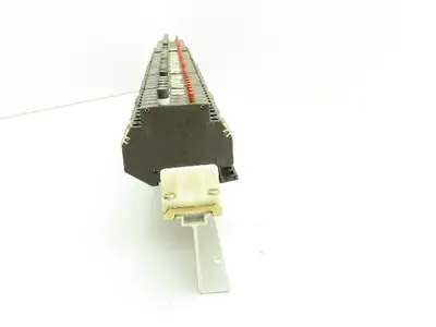 Allen Bradley 1492-GH015 Din Rail 1.5A Circuit Breaker Ser B 250V Lot of 46
