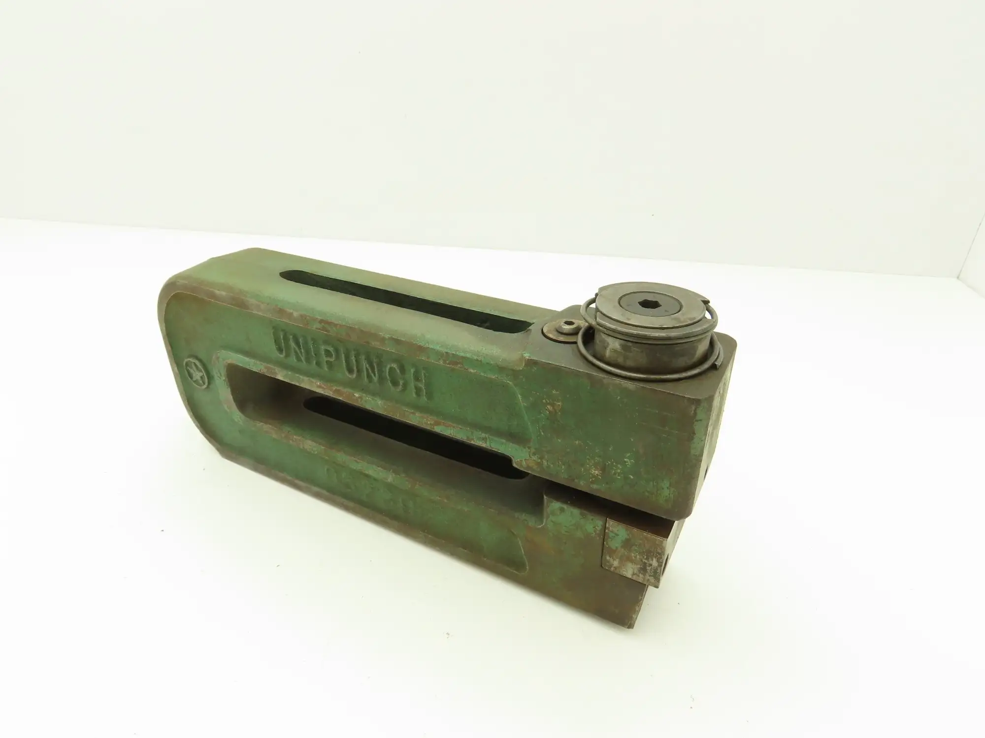 Unipunch 8BX2-1/4 Press Brake Punch C Frame 35/64" Circle 8" Throat 2-1/4" W