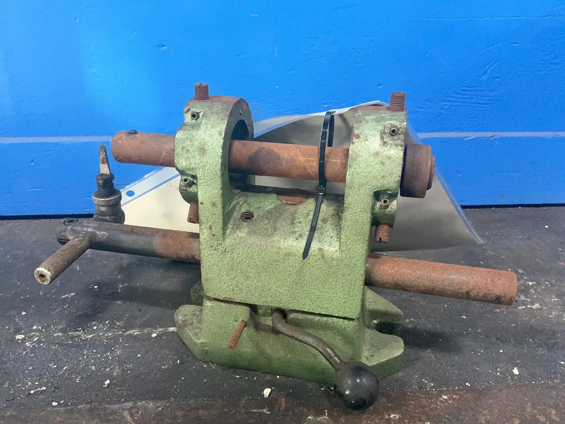 Used _UNKNOWN_ _UNKNOWN_ Tool & Cutter Grinders Ohio US | HGR 24 #1233478